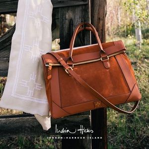 Brand new, mint condition India Hicks Saddle Bag
